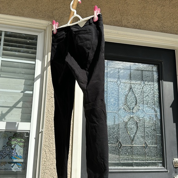 Women’s jeans - Picture 2 of 2